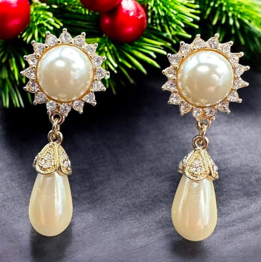Versatile Statement Jewelry